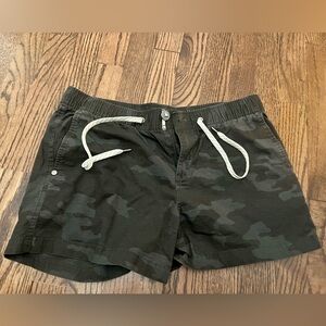 Vuori Ripstop Shorts - Black Camo
